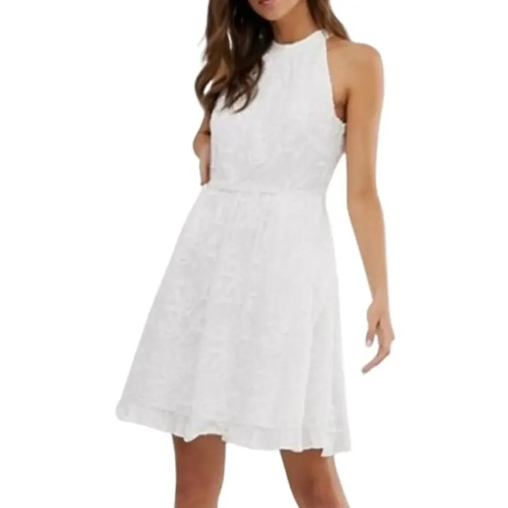 Ted Baker Lorene White Floral Embroidered Halter‎ Fit & Flare Dress - Picture 9 of 9